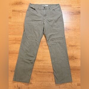 Carhartt Mens 36x34 Work Pants NWOT- Rugged Flex Relaxed Fit- Green BN2517-M